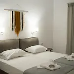 Paradise Hotel 3*
