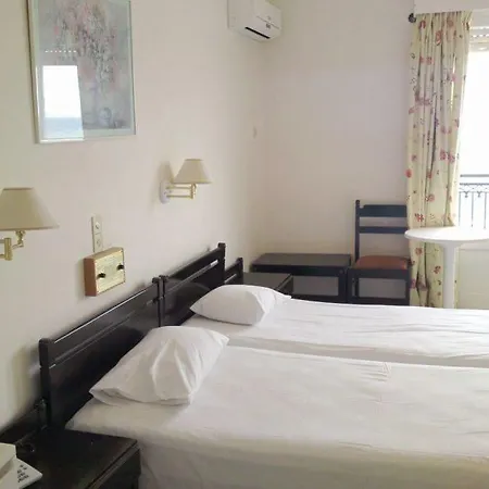Paradise Hotel 3*