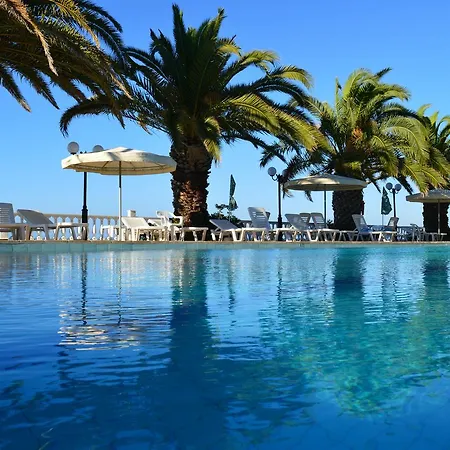 Paradise Hotel 3*