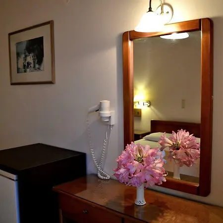 מלון Paradise 3*