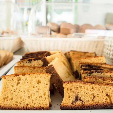 מלון Paradise ארגאסי